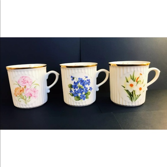 Coffee Mugs ~ Flower-of-the-Month - Picture 4 of 8